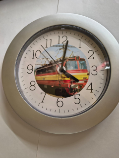 Nástěnné hodiny Laminátka průměr 