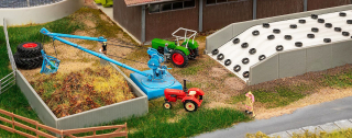 H0 Faller 130678 Stavebnice - mobilní silo a hromada hnoje s jeřábem