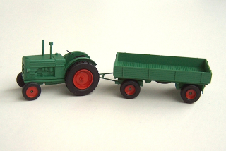 TT Miniatur 15 Traktor HANOMAG s přívěsem