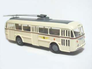 H0 RA 120550 Škoda Tr 8 "Drážďany"