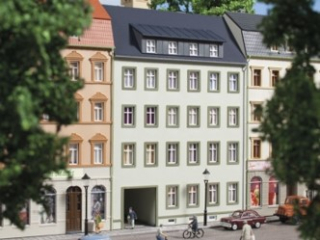 TT Auhagen 13337 Městský dům Trh 3